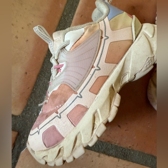 Zara Dégradé Sneakers - size 8 toddler - Picture 2 of 5